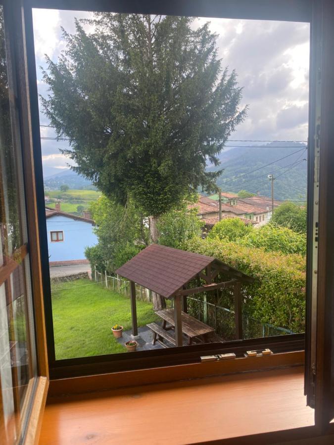 Willa Casa Luisa Biedes, Pilona Infiesto Zewnętrze zdjęcie