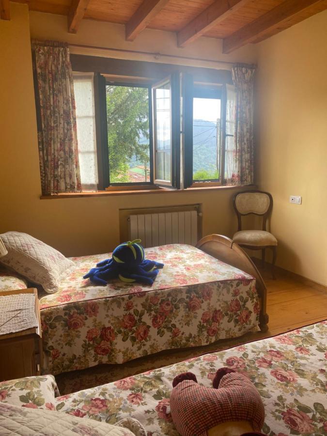 Willa Casa Luisa Biedes, Pilona Infiesto Zewnętrze zdjęcie