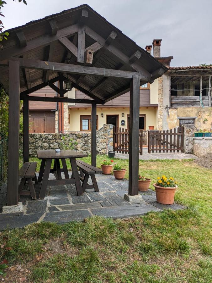 Willa Casa Luisa Biedes, Pilona Infiesto Zewnętrze zdjęcie