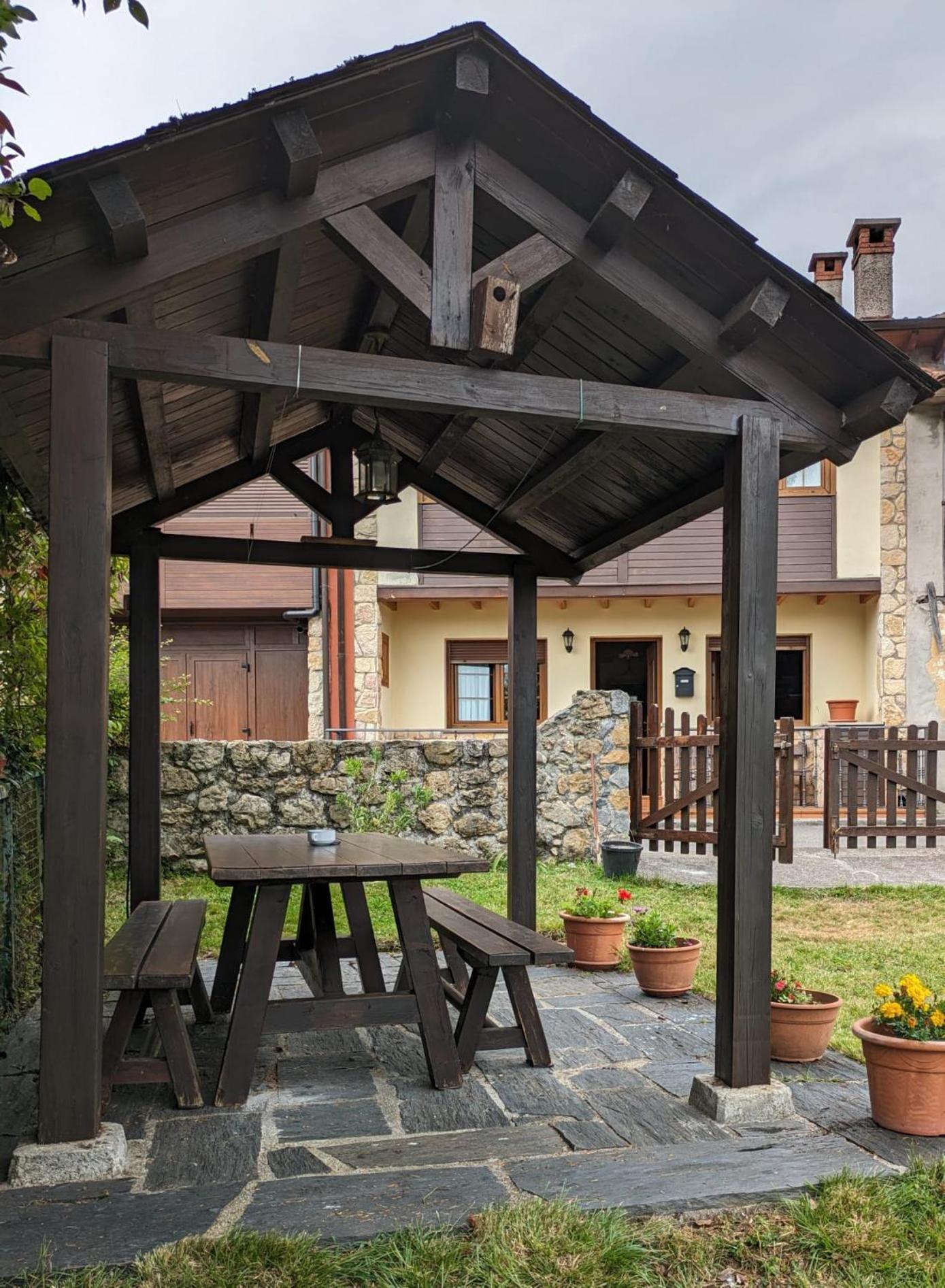 Willa Casa Luisa Biedes, Pilona Infiesto Zewnętrze zdjęcie